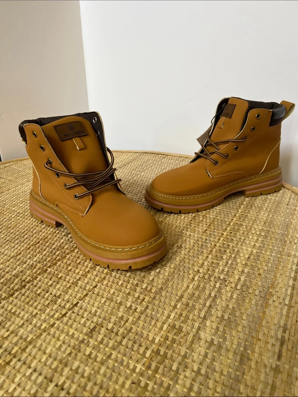 Zhenyuezu Sports khaki lace-up lutility ankle boots tan vegan leather chunky 9.5
